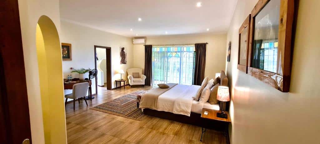 Pink Flamingo Boutique Hotel 1