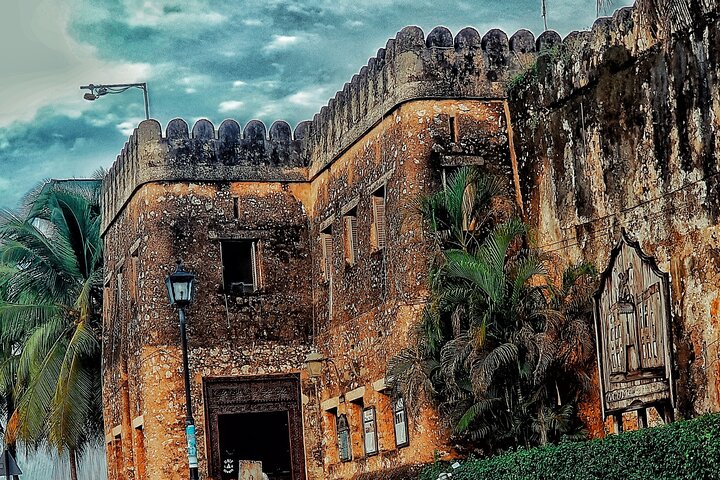 Zanzibar Beyond the Beach: Culture, History and Spice Tours