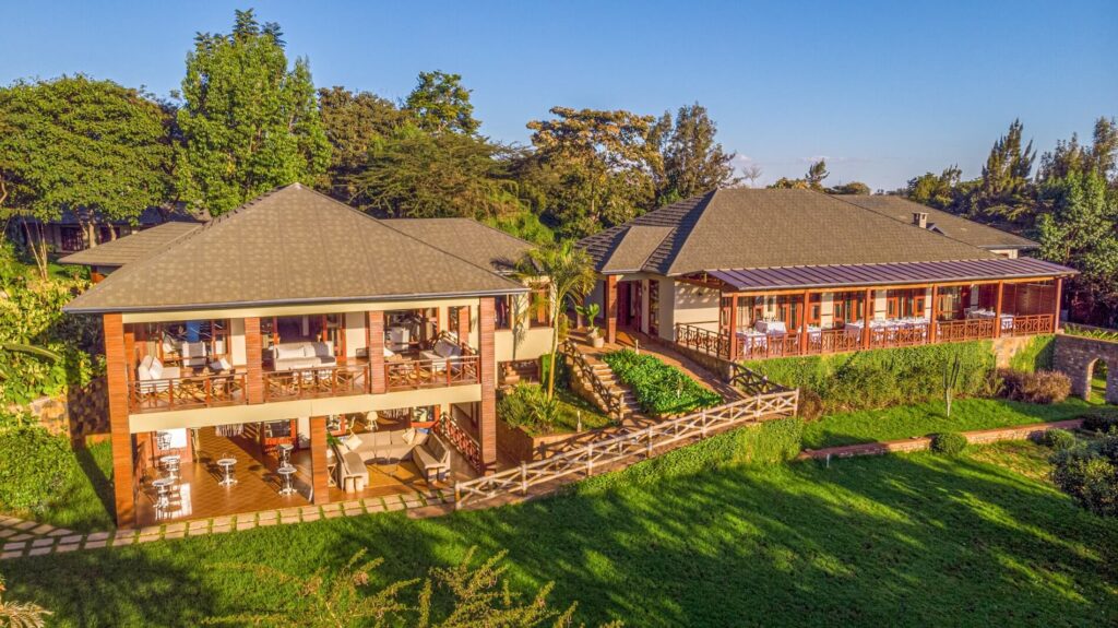 Acacia Farm Lodge 2