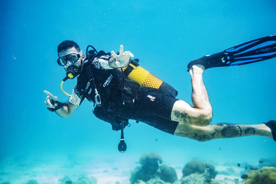 PADI or SSI Discover Scuba Diving
